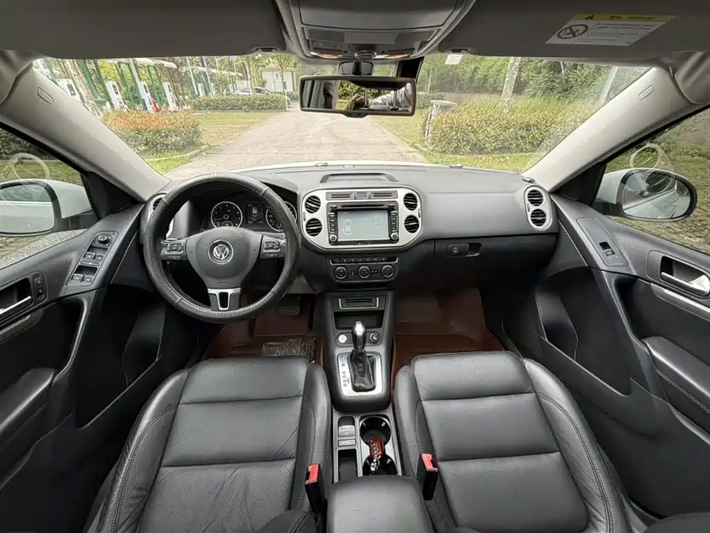 Volkswagen Tiguan 2015 1.8TSI Automatic 2WD Highline фото 12