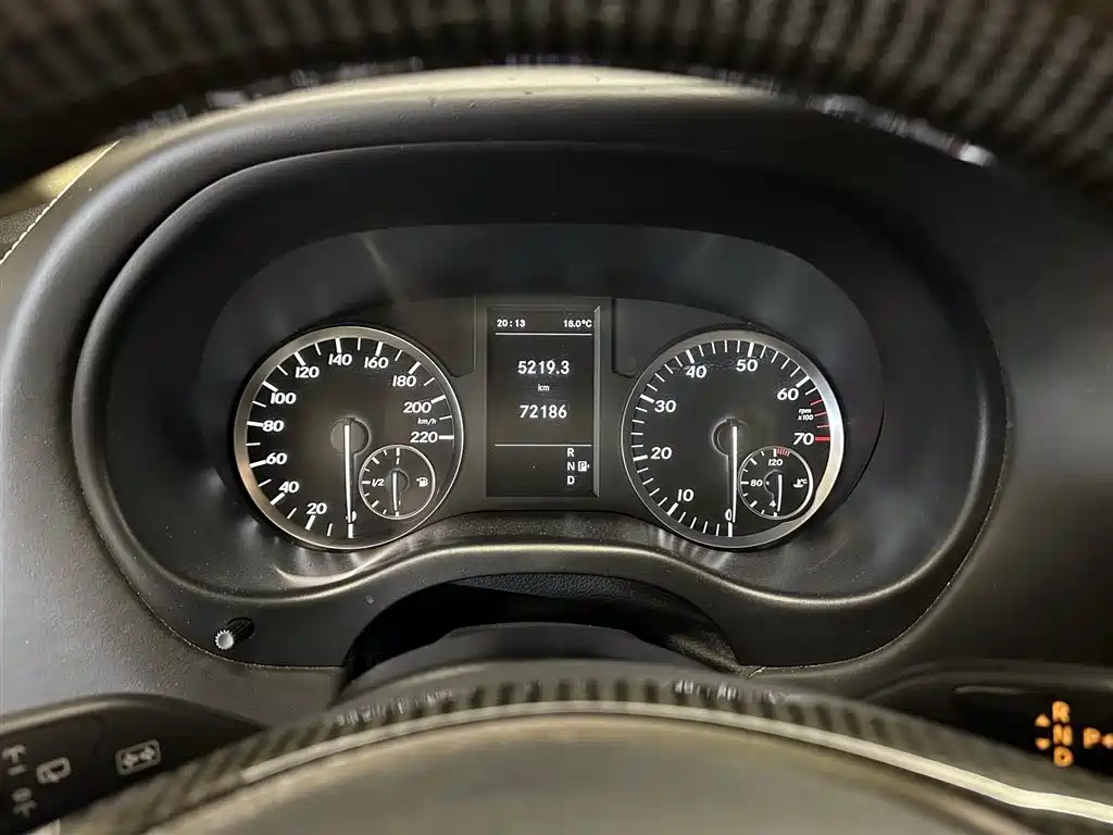 Mercedes-Benz Vito 2016 2.0T Elite Edition фото 14