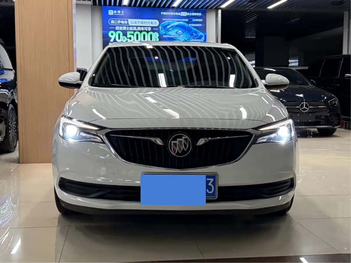 Buick Excelle 2019 18T Auto Connected Elite China VI фото 2