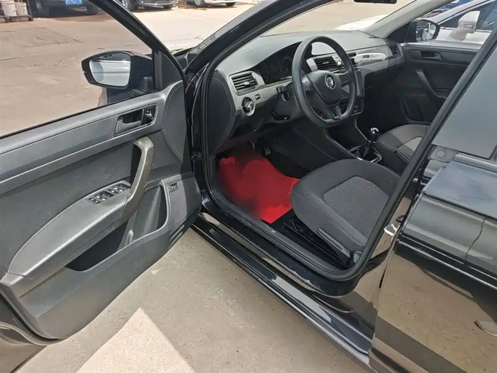 Volkswagen Santana 2019 1.5L Manual Trend China VI фото 16