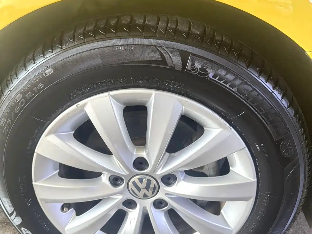Volkswagen Beetle 2014 1.2TSI Fashion Edition фото 7