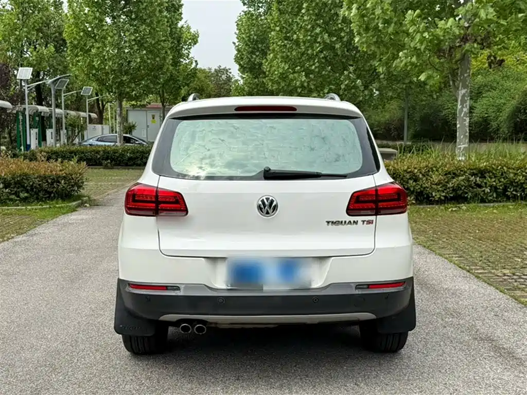 Volkswagen Tiguan 2015 1.8TSI Automatic 2WD Highline фото 10