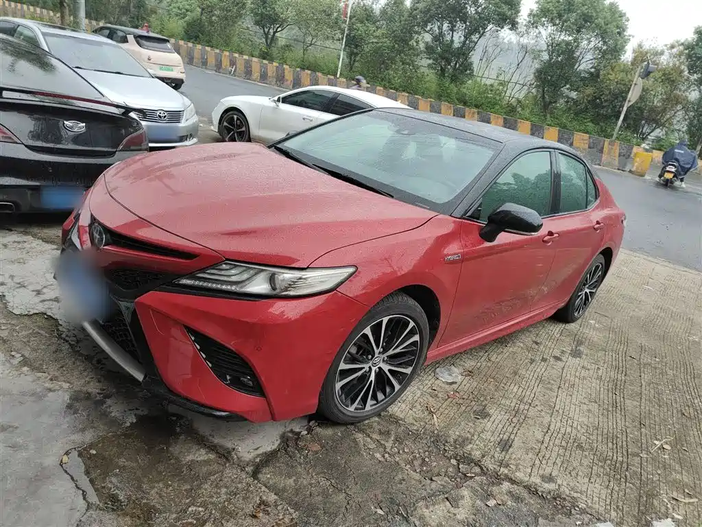 Toyota Camry 2019 Hybrid 2.5HS Trend Edition China VI фото 2