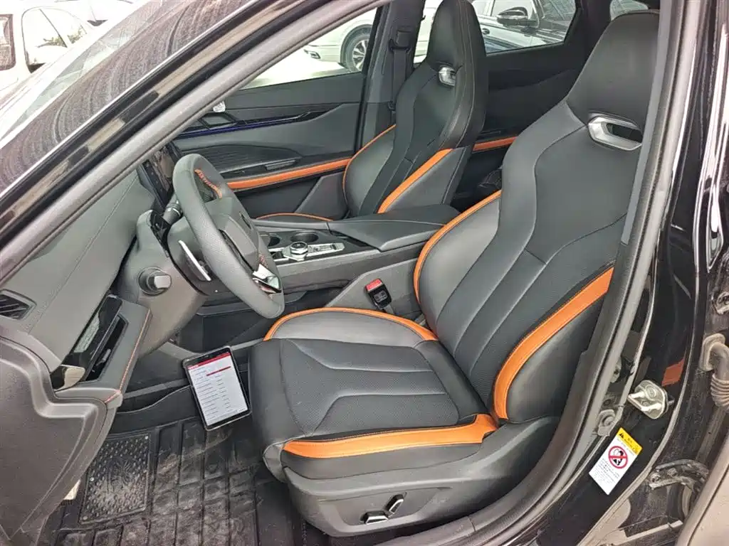 CHANGAN UNI-V