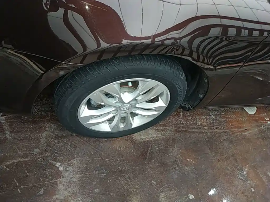 Geely Emgrand 2015 2015 Sedan 1.5L Manual Upward Edition