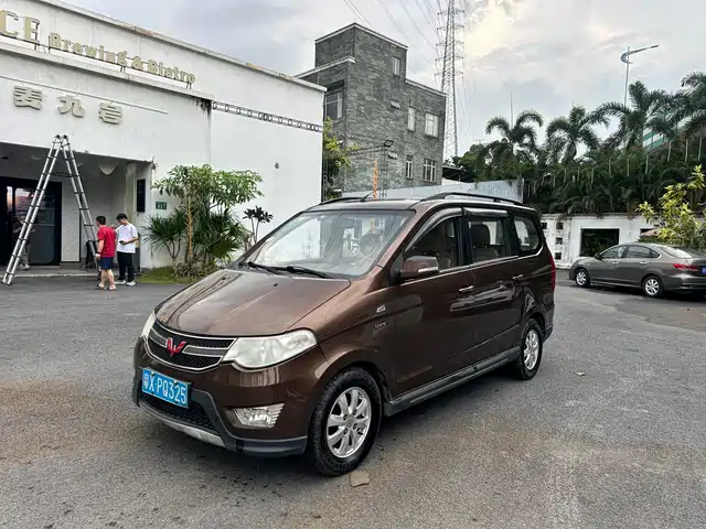  Wuling Motors Wuling Hongguang 2014 1.5L S Comfort
