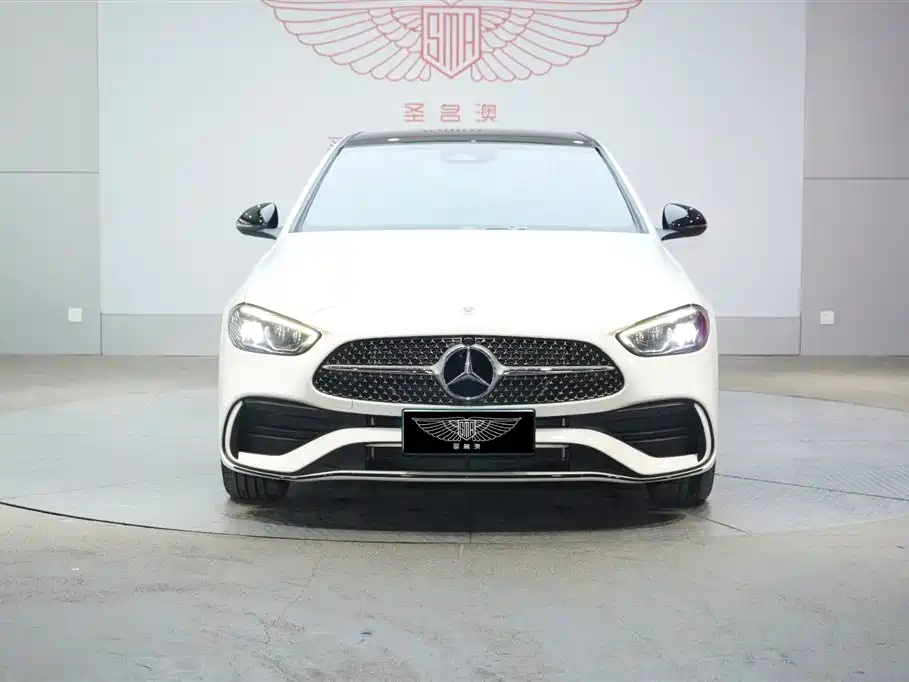Mercedes-Benz C-Class 2023 Facelift C 260 L Night Sport Edition фото 5