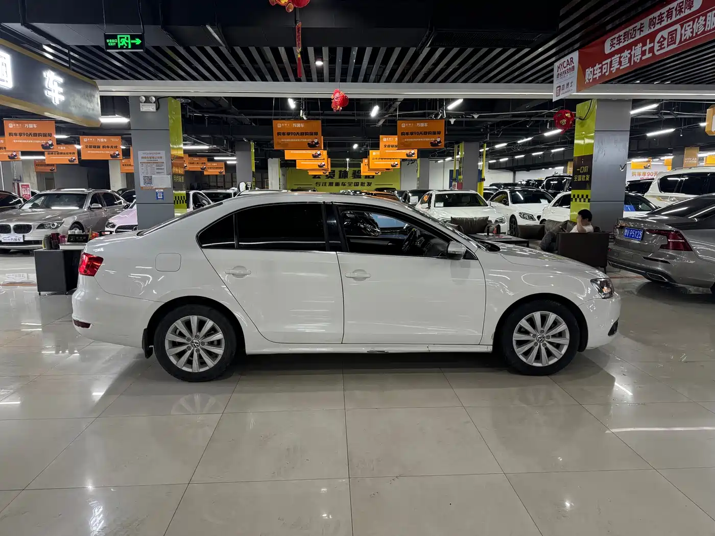 Volkswagen Sagitar 2014 1.4TSI Automatic Luxury фото 3