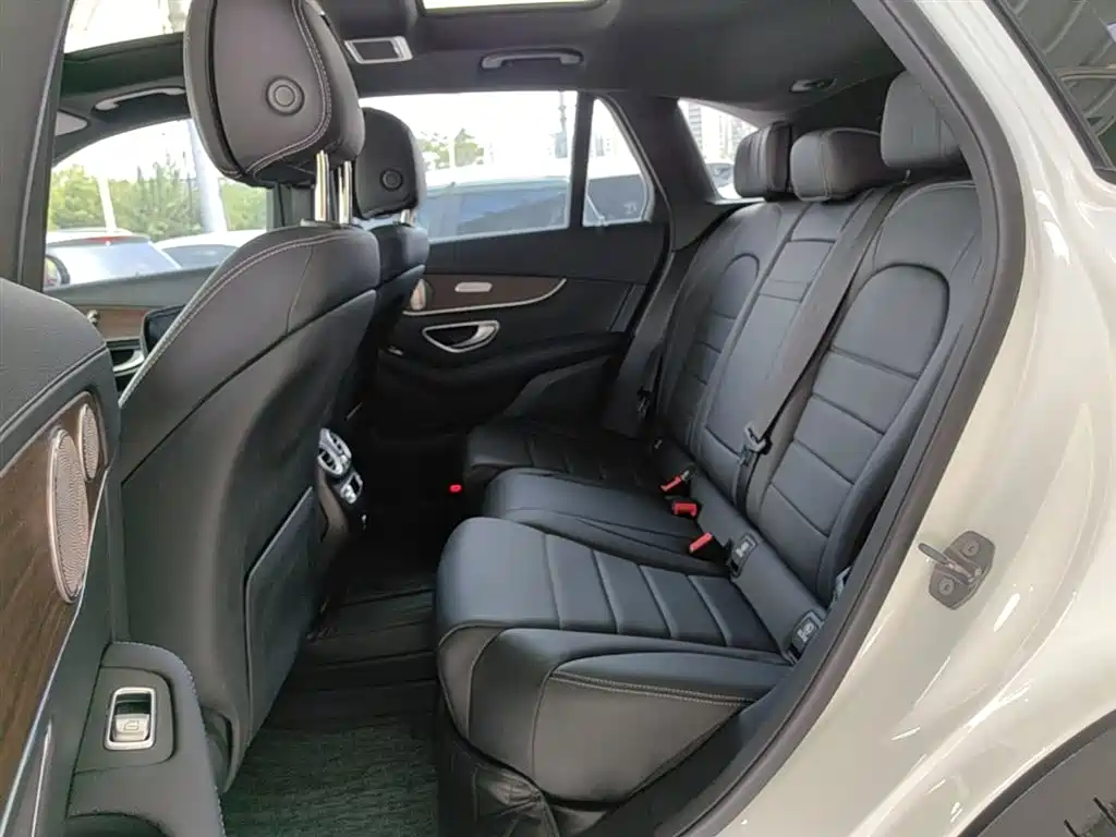 Mercedes-Benz GLC 2022 Model GLC 300 L 4MATIC Dynamic Edition фото 17