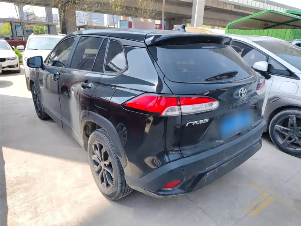 Toyota Frontlander 2023 2.0L CVT Leading Edition фото 23