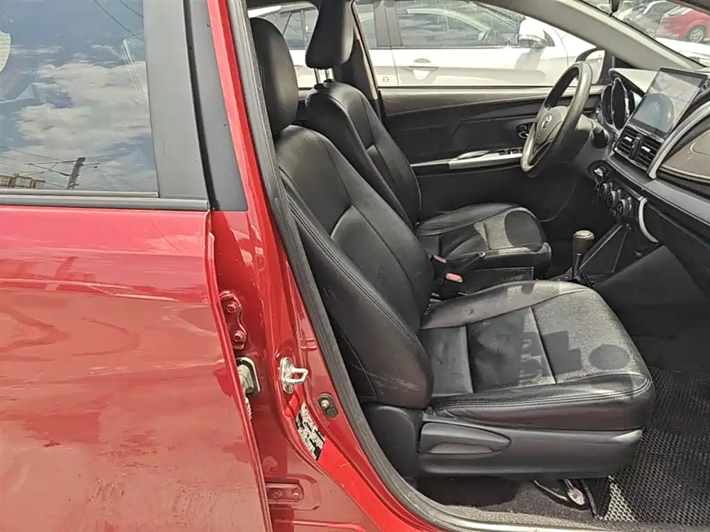 Toyota YARiS L Zhi Xuan 2014 1.3E Automatic Charming Edition фото 25