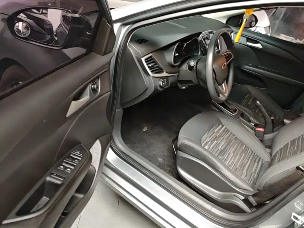 Chevrolet Monza 2019 2019 Redline 320T DCT Joy Edition China VI