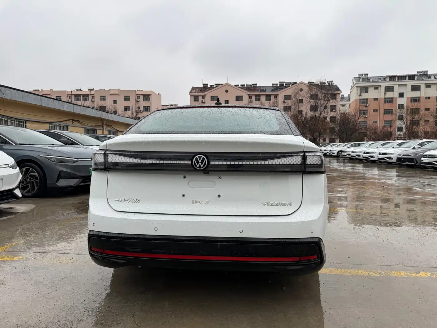 VOLKSWAGEN ID.7 VIZZION