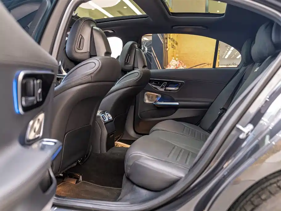 Mercedes-Benz C-Class 2024 Facelift C 260 L Moonlight Sport фото 17