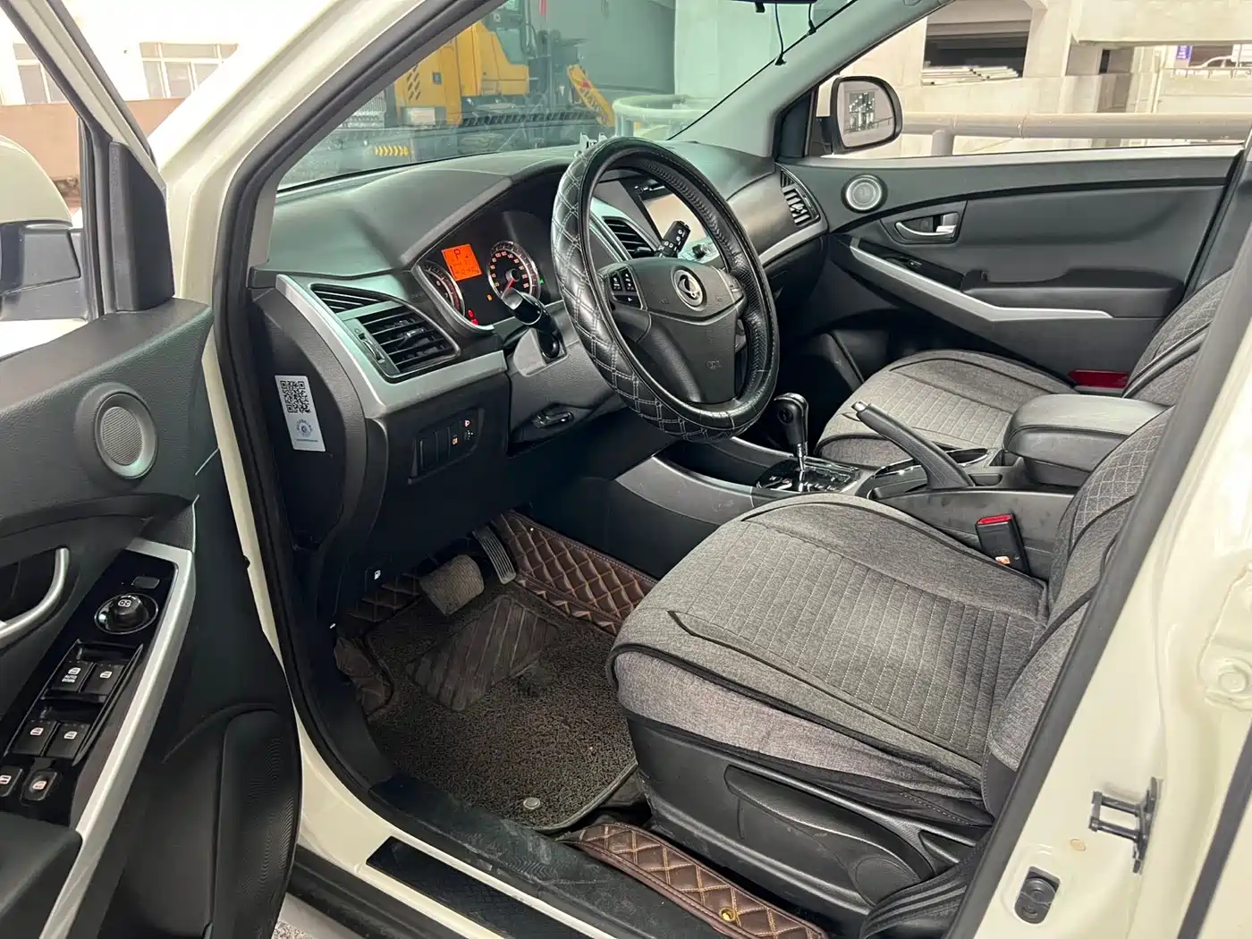 SsangYong Korando 2015 2014 2.0L Gasoline 2WD Automatic Elite Navigation