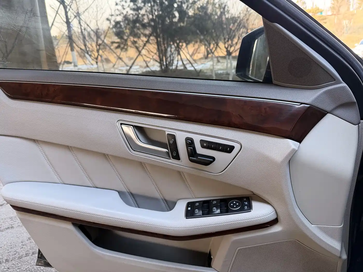 Mercedes-Benz E-Class 2013 E 300 L Elegance фото 19