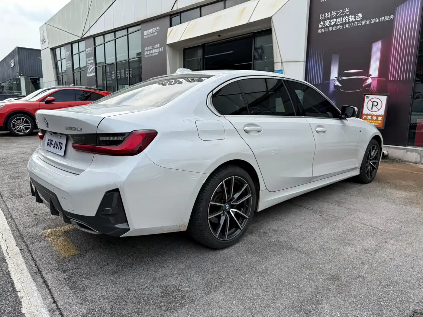BMW 3 Series 2023 320Li M Sport Package фото 9
