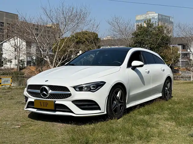MERCEDES-BENZ CLA