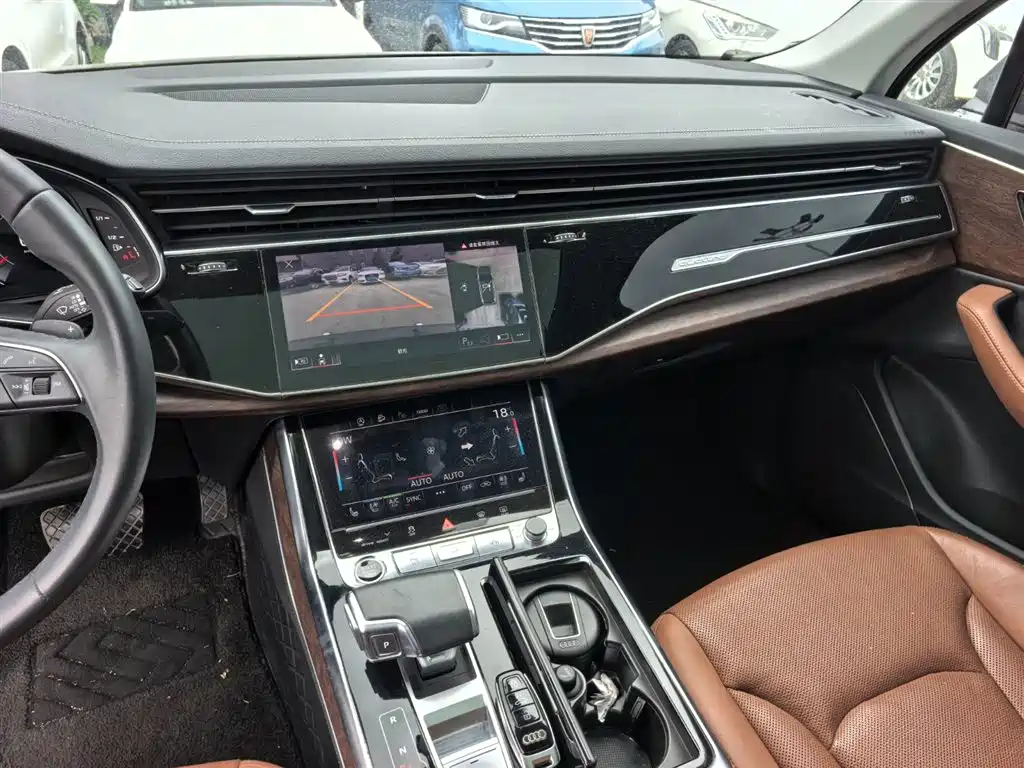 Audi Q7 2024 45 TFSI quattro S line Sport фото 14