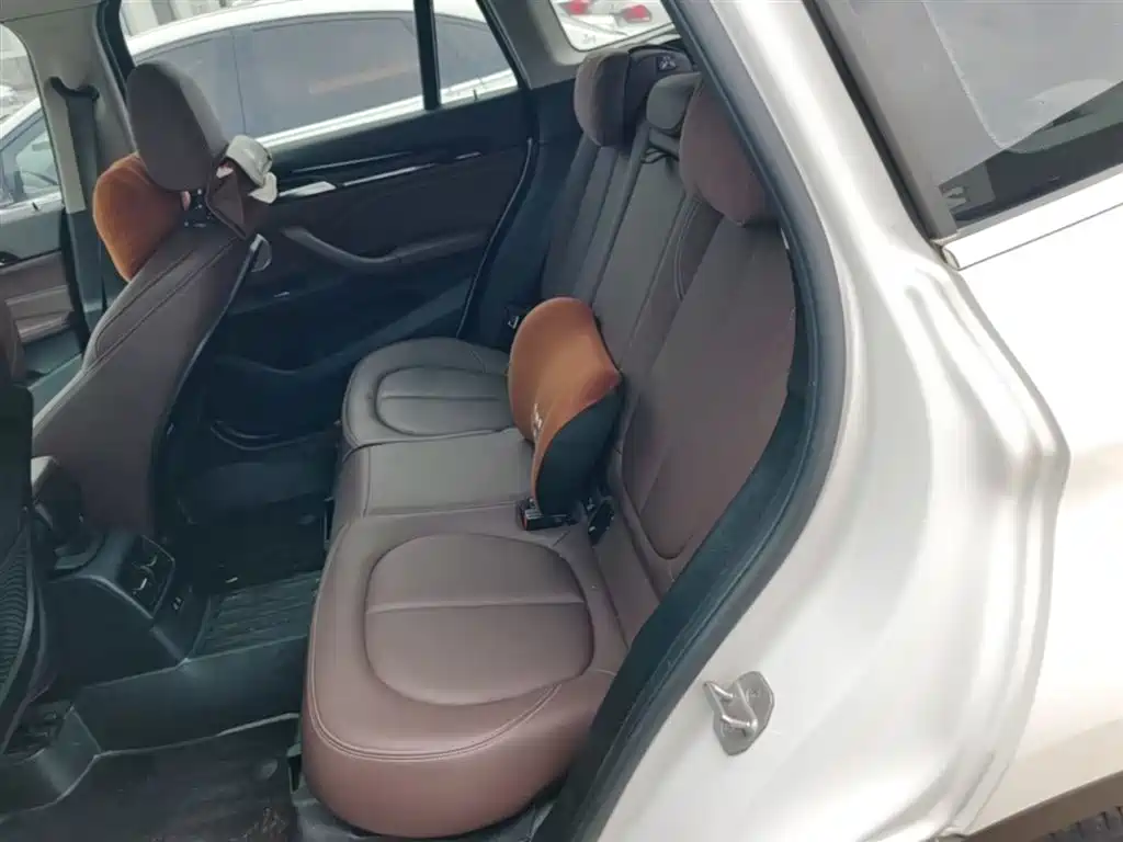 BMW X1 2022 sDrive25Li Leading фото 17