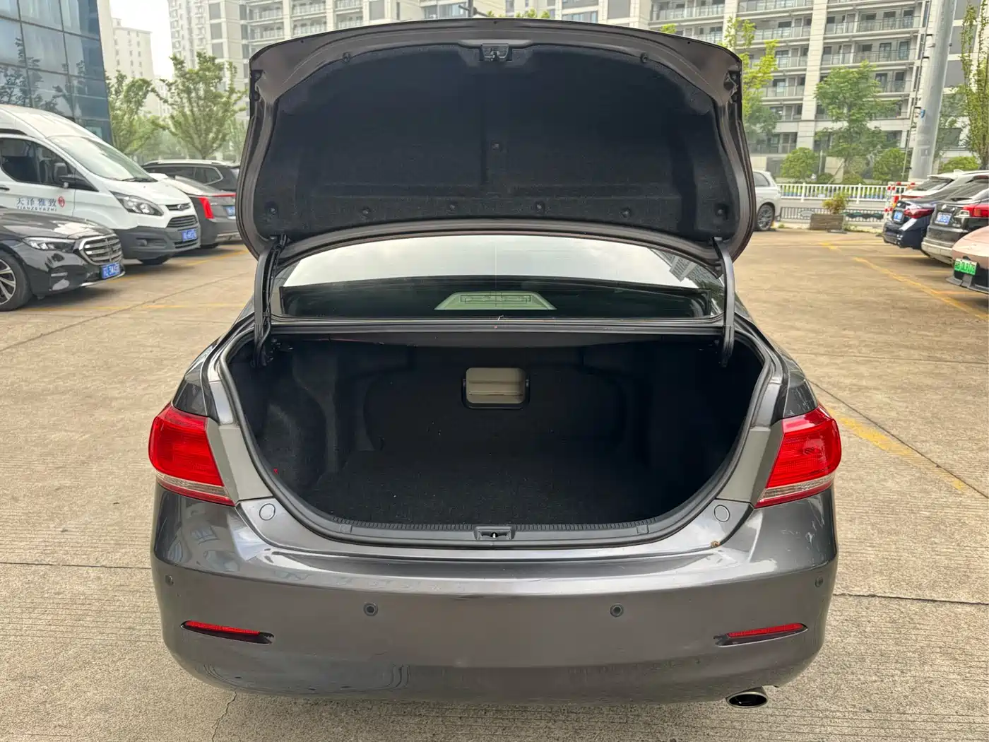 Toyota Camry 2009 Model 200G Luxury Edition фото 17