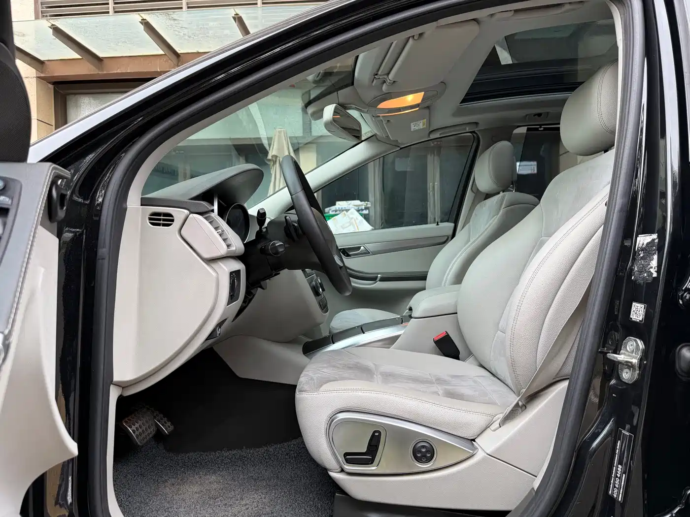 Mercedes-Benz R-Class 2015 R 320 4MATIC Luxury фото 9