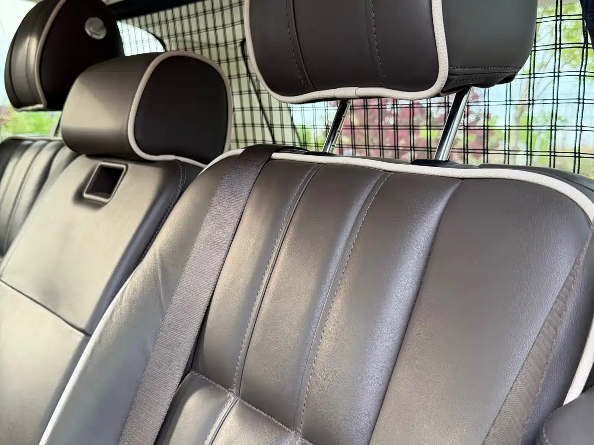 Land Rover Range Rover 2011 3.6 TDV8 фото 10