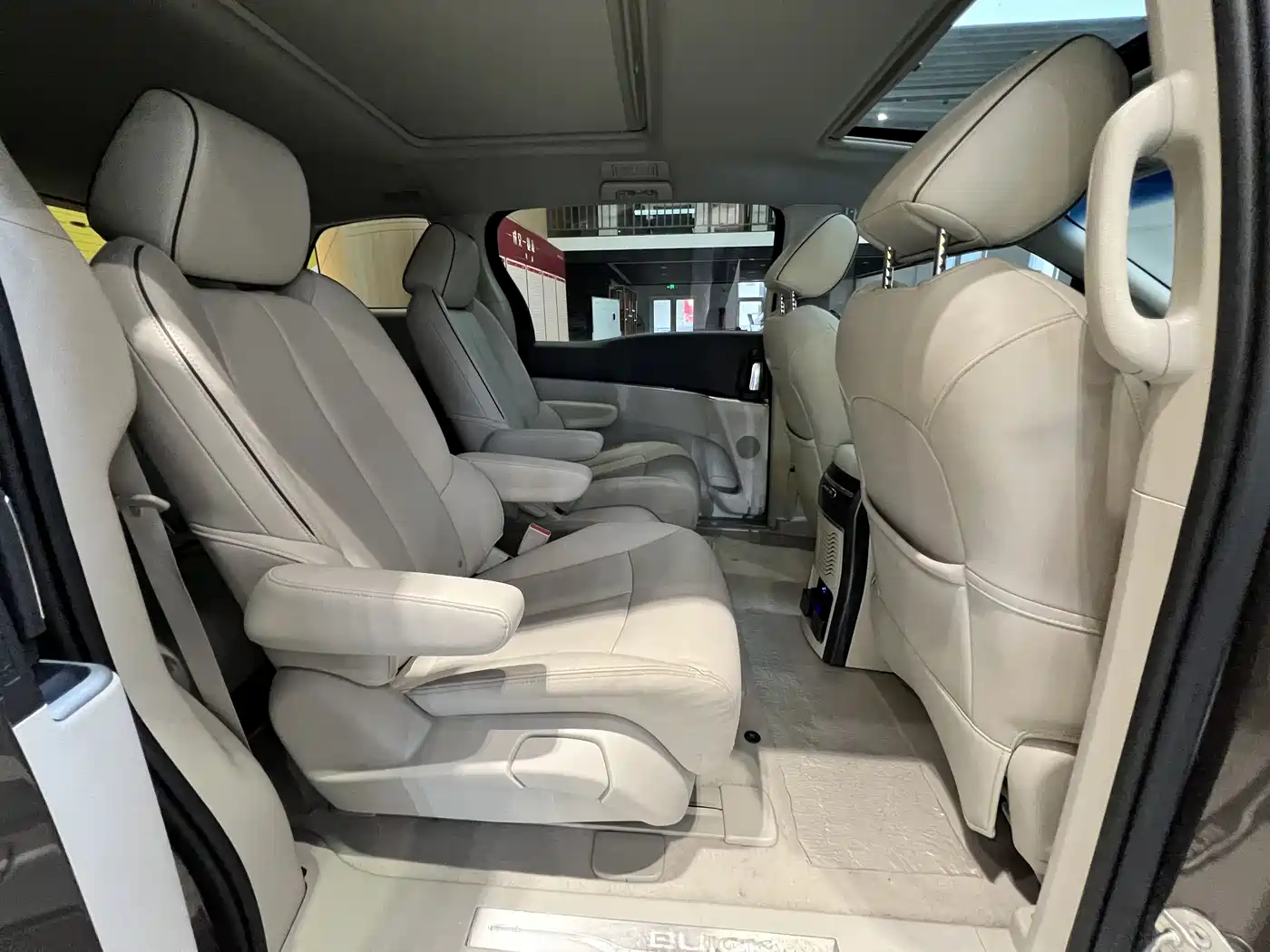 Buick GL8 2021 Land Business Class 652T Premium фото 11
