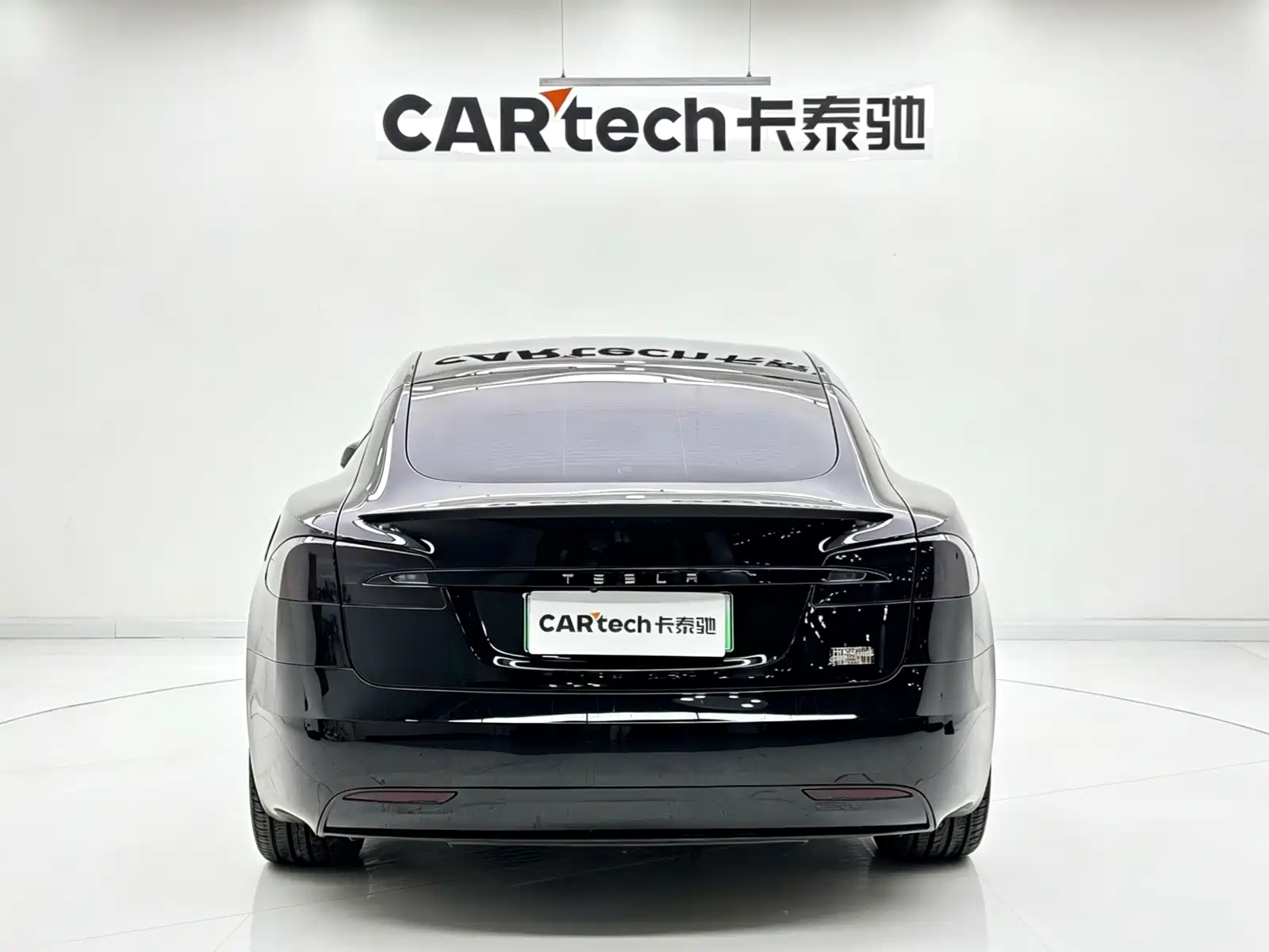 Фото 11 - Tesla Model S