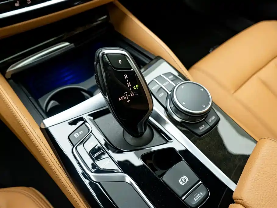 BMW 5 Series 2019 Facelift 530Li Leading M Sport Package фото 27