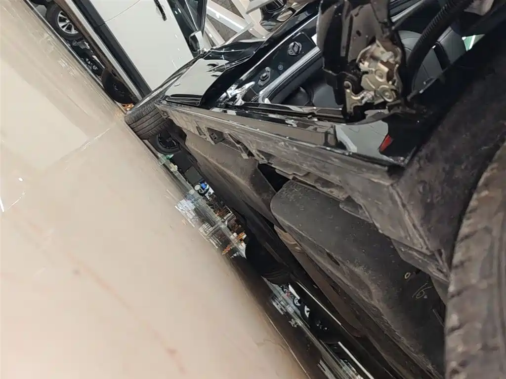 Toyota Sienna 2021 2.5L Hybrid Premium Edition фото 22