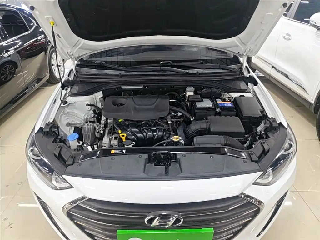Hyundai Elantra 2016 Model 1.6L Automatic Smart Elite фото 20