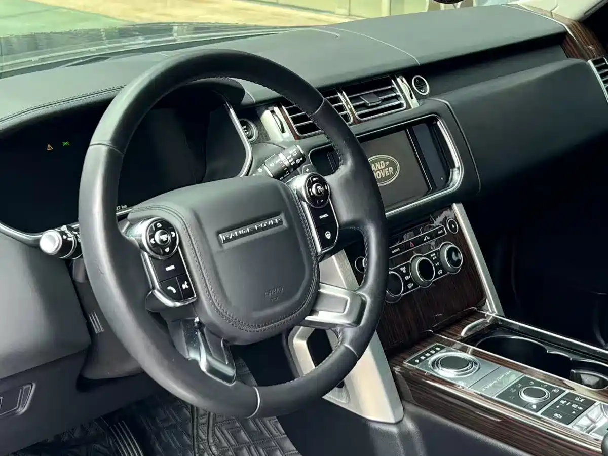 Фото 8 - Land Rover Range Rover