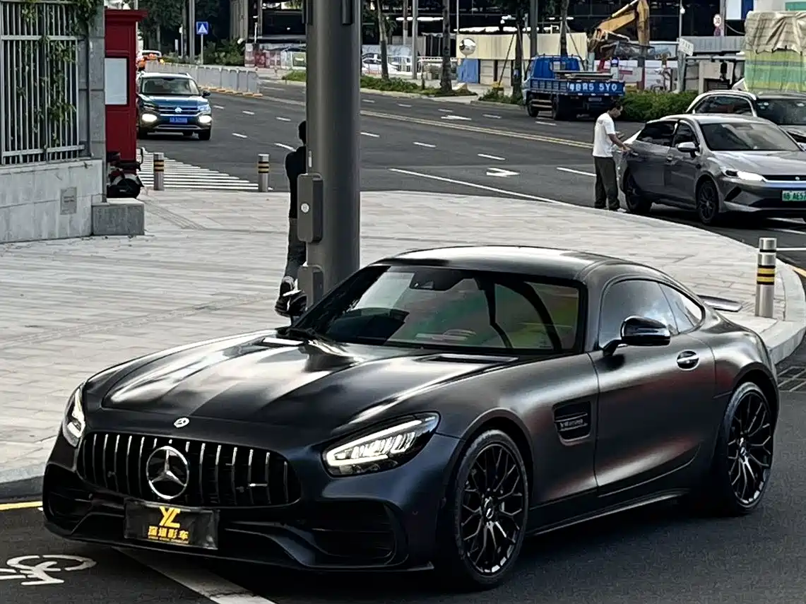 MERCEDES-BENZ AMG GT