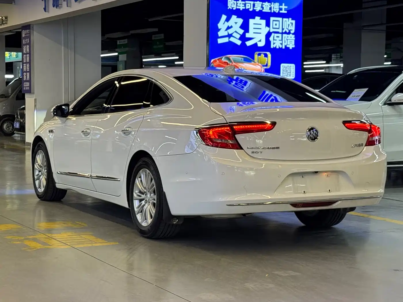 Buick LaCrosse 2018 Model 20T Luxury Edition фото 5