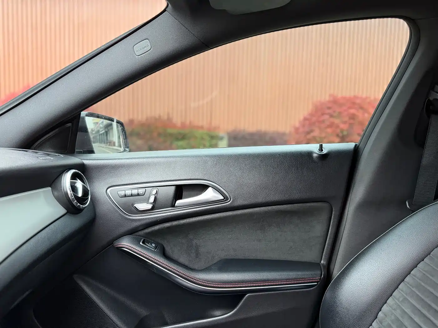 Mercedes-Benz CLA (Import) 2019 CLA 220 4MATIC фото 15