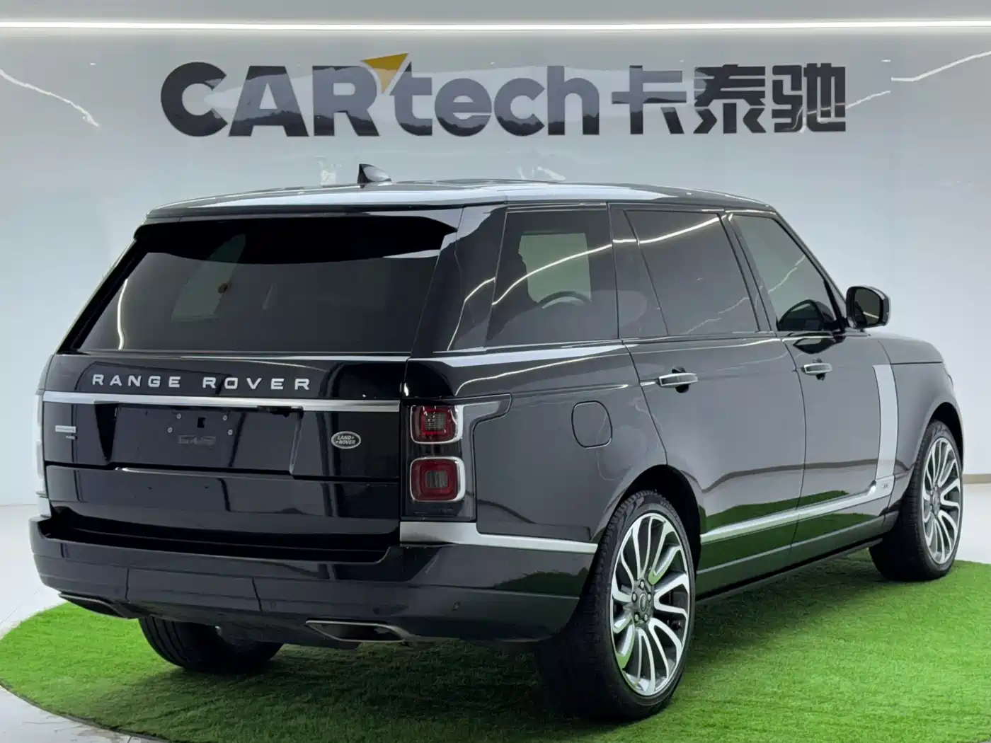 Land Rover Range Rover 2022 3.0 L6 400PS Prestige Genesis Extended Edition фото 7