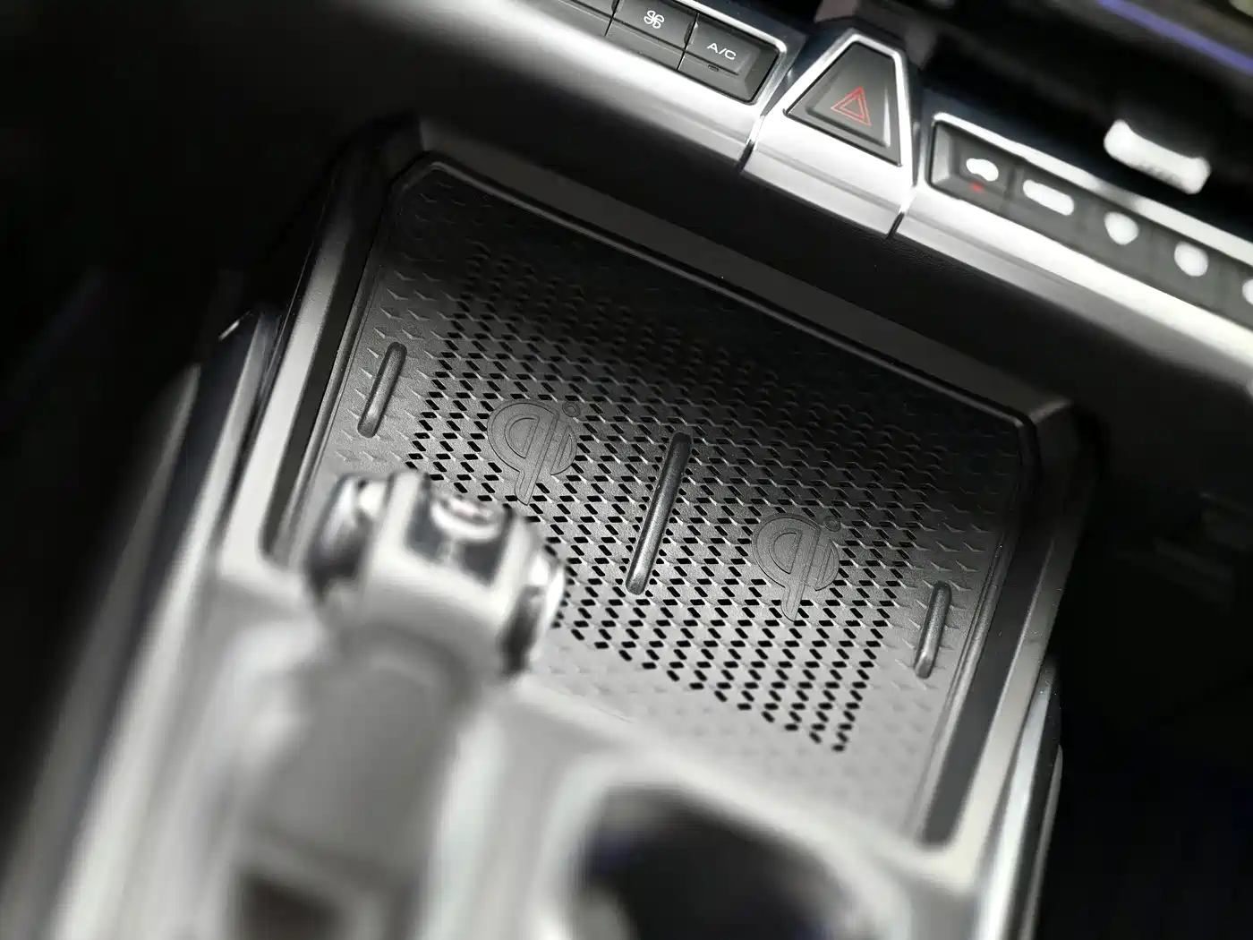Tank 400 New Energy 2023 Hi4-T Super Edition фото 18