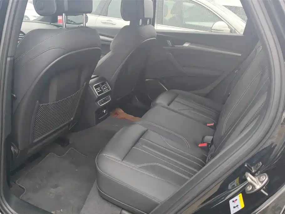 Audi Q5L 2023 40T Luxury Dynamic фото 11