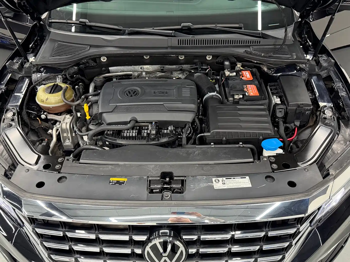 Volkswagen Passat 2020 Facelift 380TSI Luxury China VI фото 20