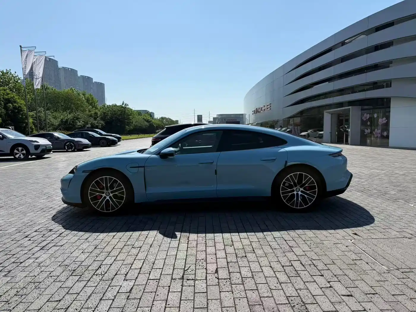 Porsche Taycan 2022 Taycan 4S фото 3