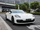 Photo 3 - Porsche Panamera New Energy