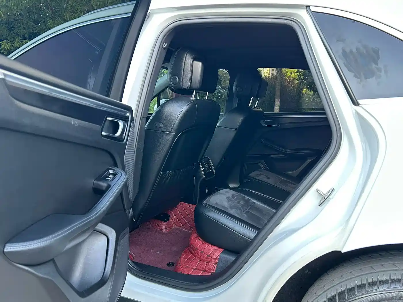 Porsche Macan 2017 Macan 2.0T фото 6