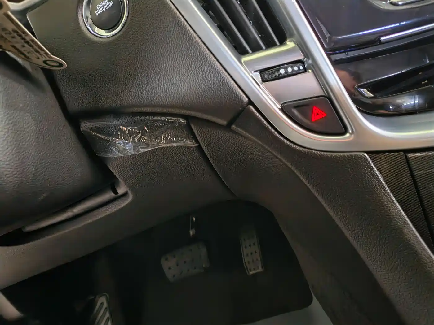Cadillac SRX 2015 3.0L Comfort фото 14