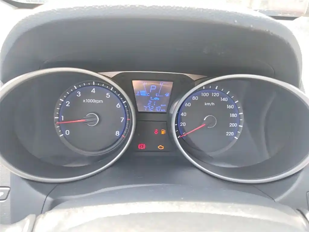 Hyundai Beijing Hyundai ix35 2013 2.0L Auto 2WD Smart GLS China IV фото 12