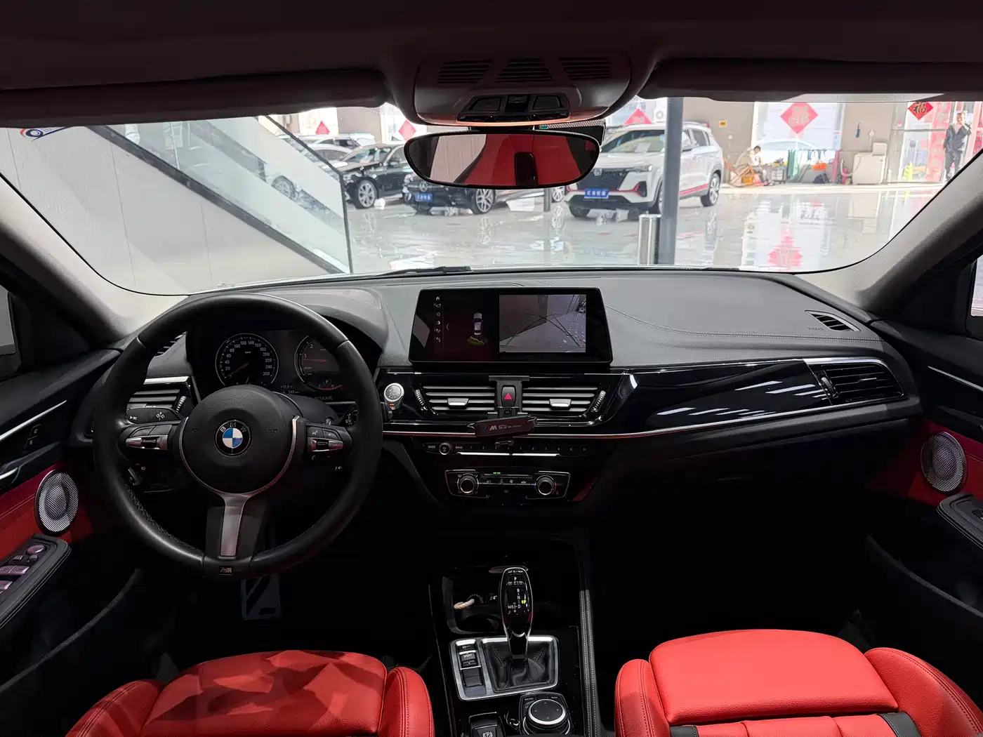 BMW 1 Series 2022 125i M Sport Shadow Edition фото 10