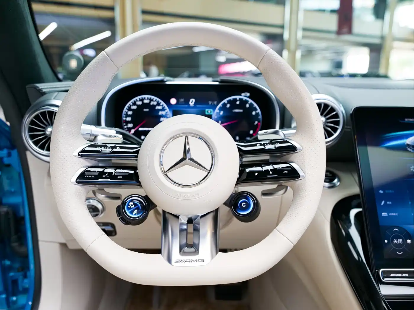 Mercedes-Benz SL-Class AMG 2025 2024 AMG SL 63 4MATIC+