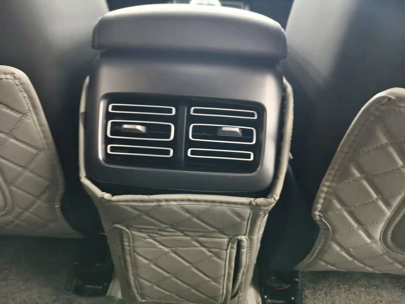 BYD Song Pro New Energy 2025 2nd Gen DM-i 75KM Leading Type фото 16