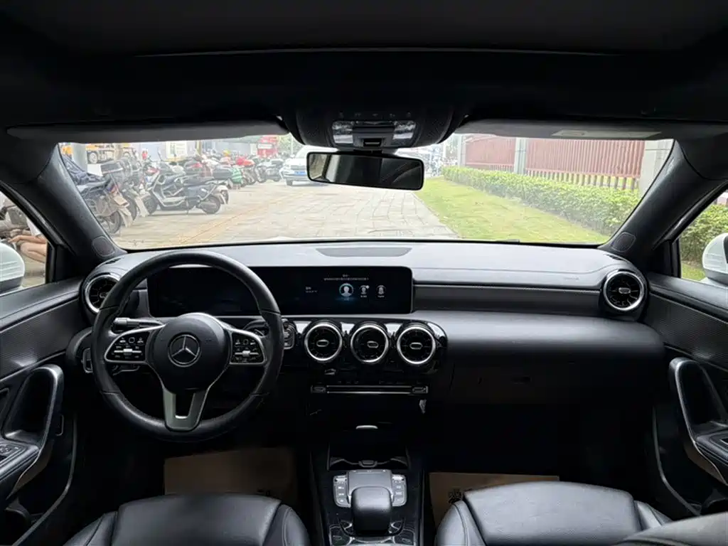 Mercedes-Benz A-Class 2020 Facelift A 180 L Sport Sedan фото 13