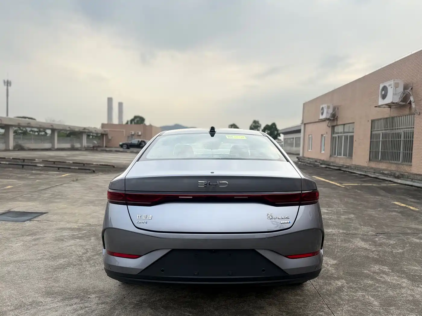 BYD Qin PLUS 2025 DM-i Smart Drive Edition 120KM Surpassing Type фото 7